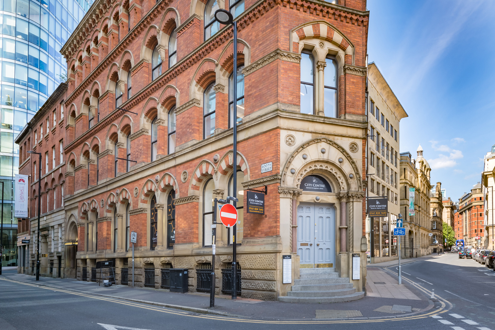 City Centre Dental & Implant Clinic dental treatment room and interior