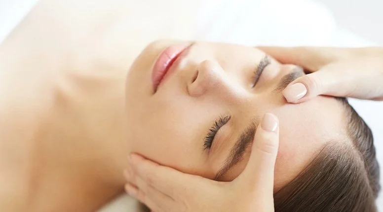 Face massage treatment