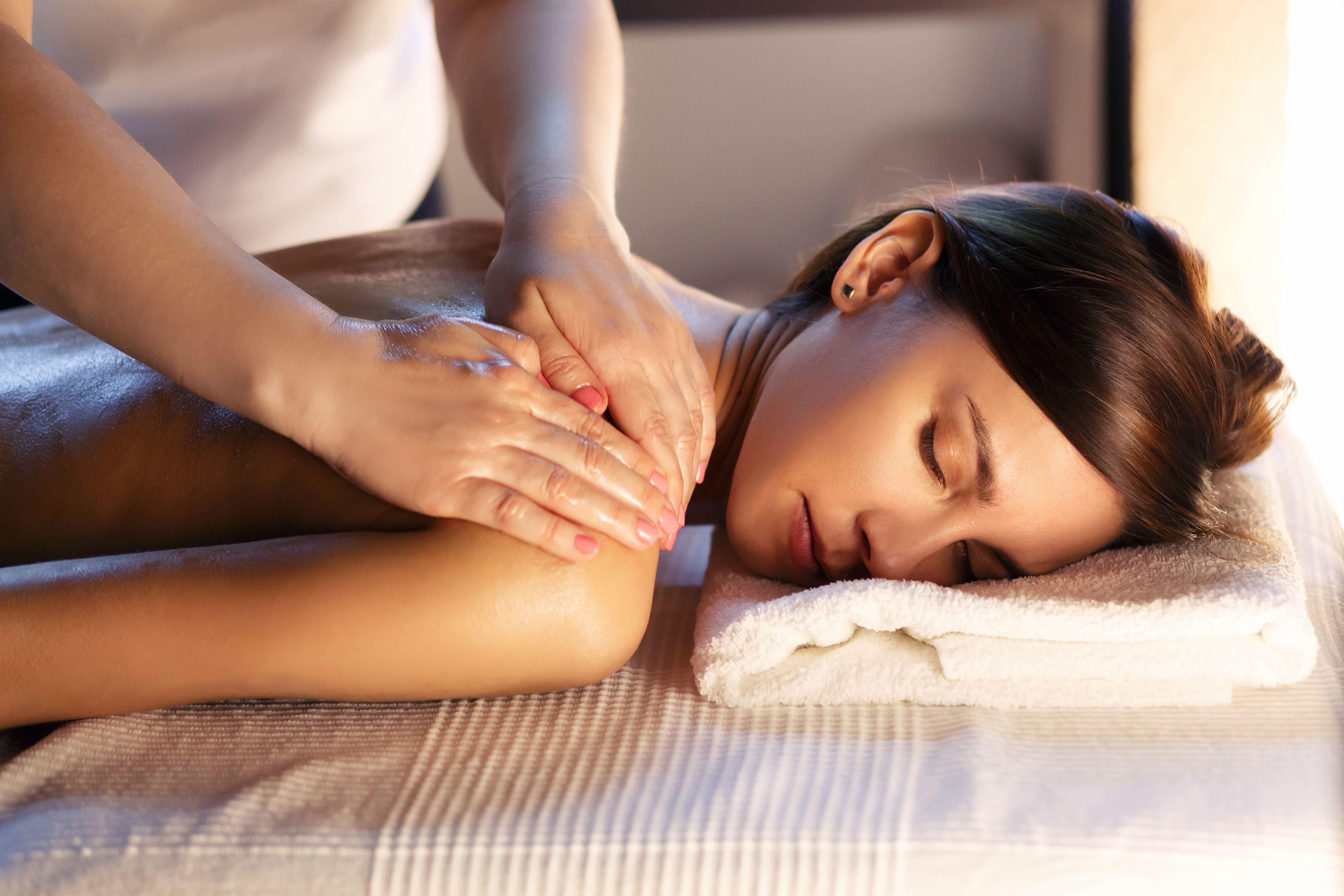 Inside Laura Henson Sports & Holistic Massage Therapy