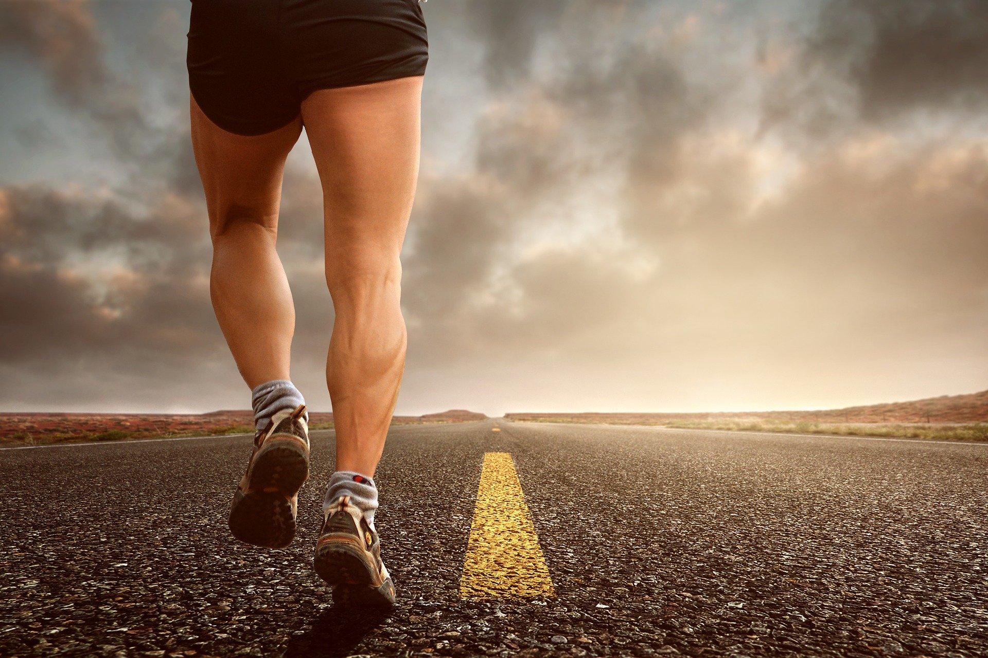 Homepage hero image (jogging, stock photo)