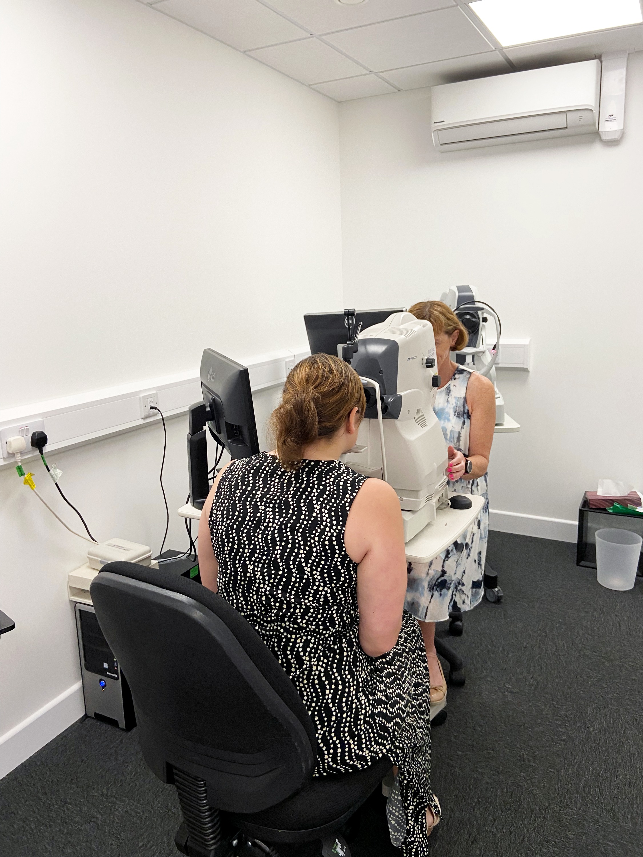 Practice interior (eye examinations page)