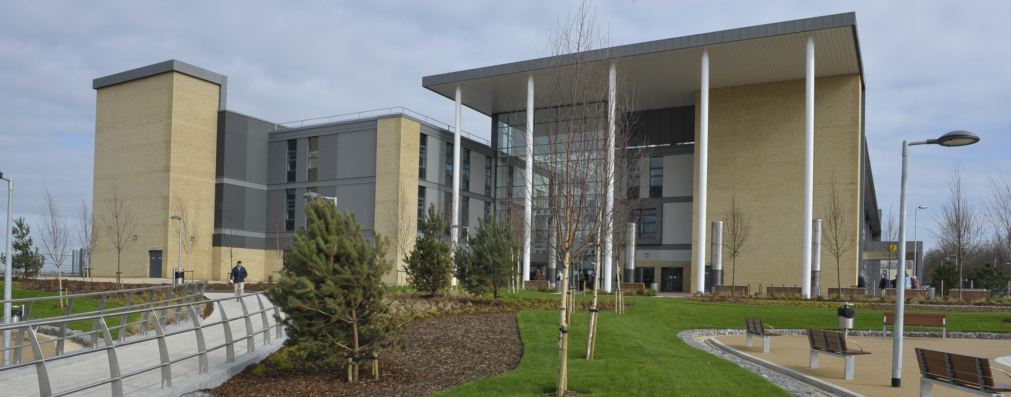 Exterior view of South Bristol Community Hospital building and landscaped frontage